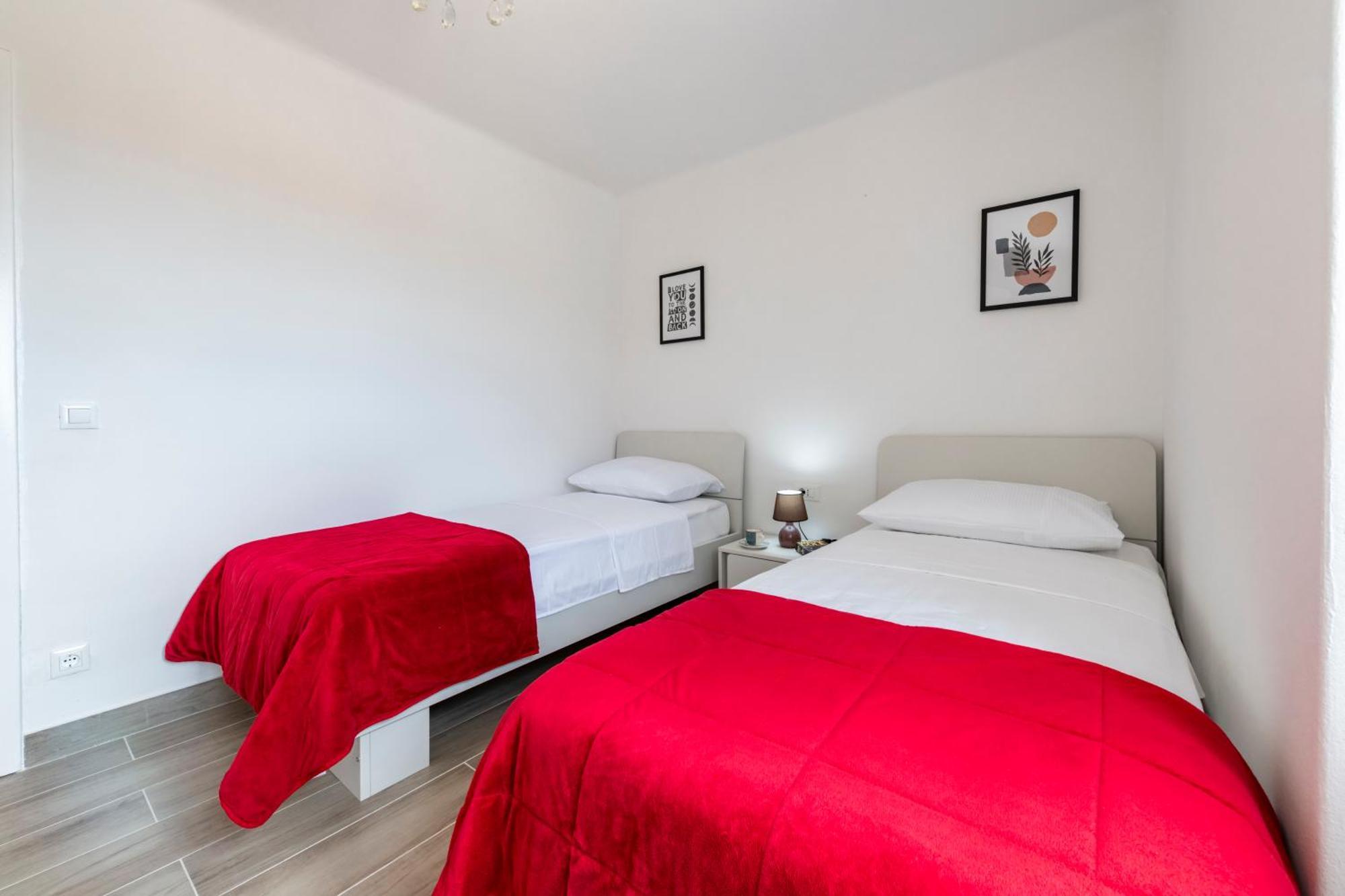 Viki Apartment