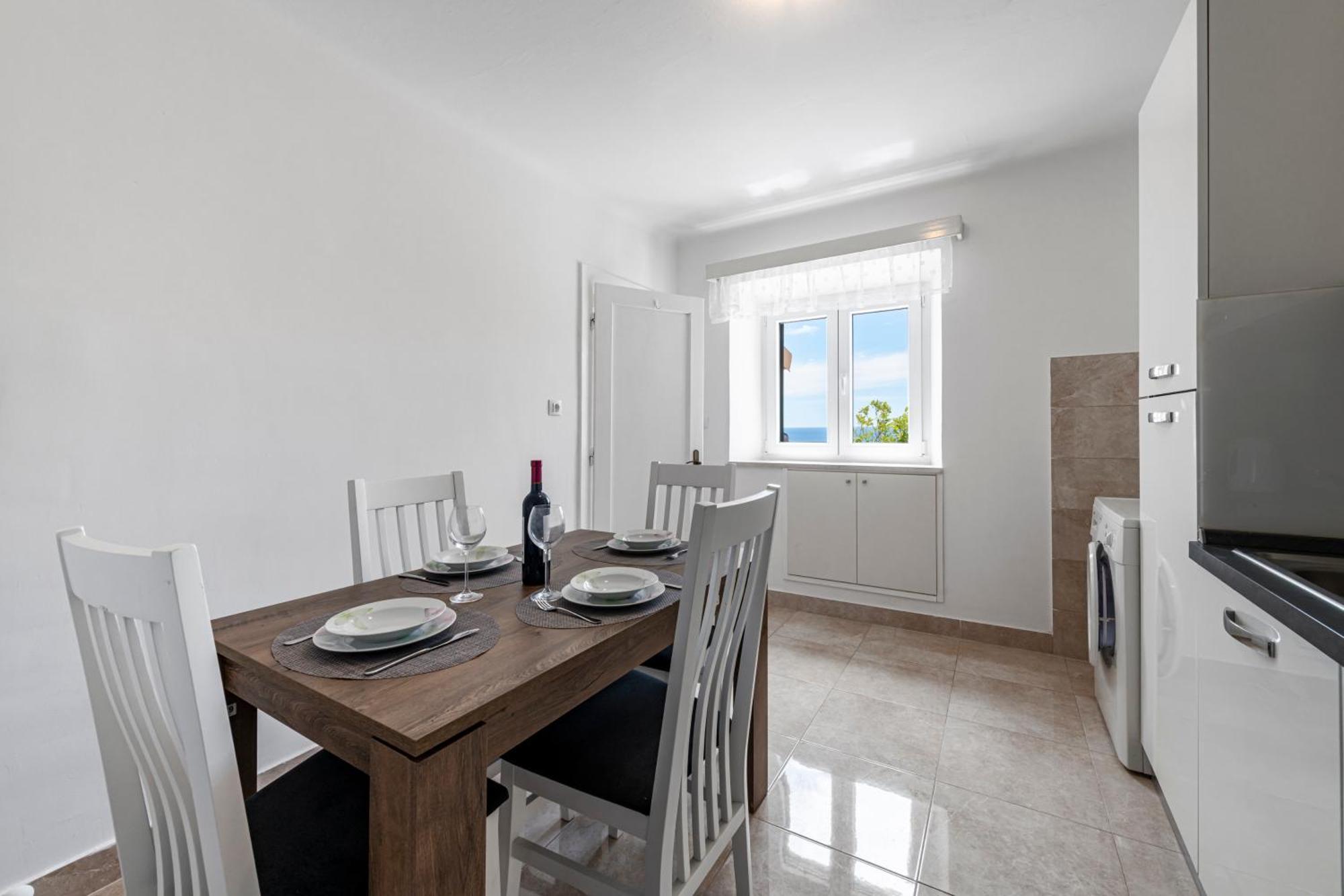 Viki Apartment